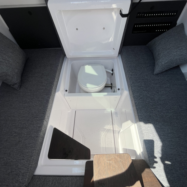 Douchette de pont et système eau douce Axopar 29 XC | Port deun Marine