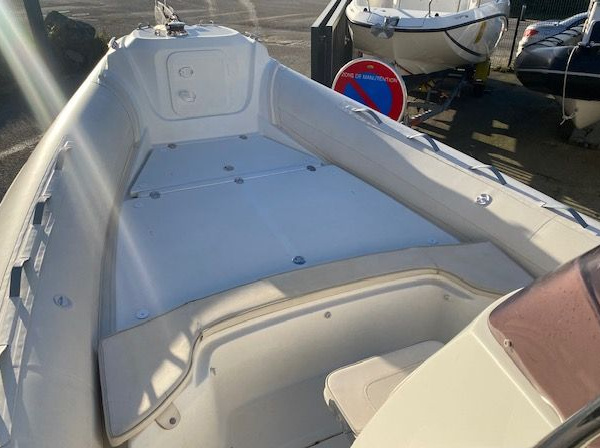 Nuova Jolly Prince 23 avec Mercury 225 CV Verado – Semi-rigide tout équipé | Port deun marine
