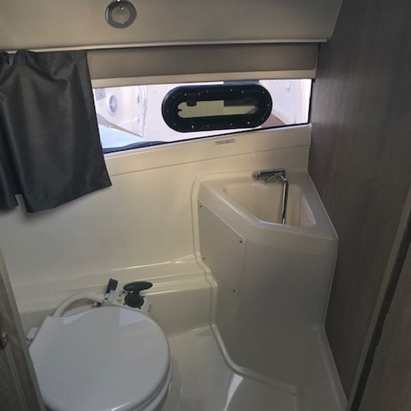 Bateau à moteur d’occasion, très bon état général, entretien suivi | Port deun marine