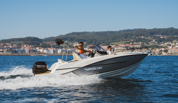 Sellerie matelassée à motif losange du Quicksilver 625 Open | Port Deun Marine