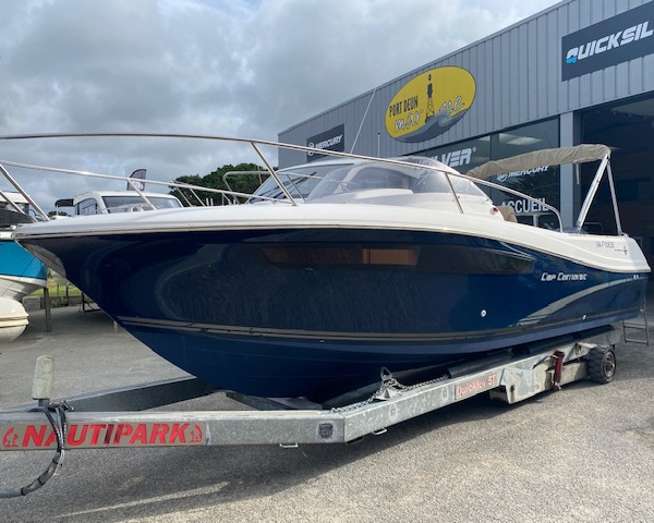 Cap Camarat 7.5 WA motorisé Yamaha 250cv 590 heures vue de face | Port Deun Marine